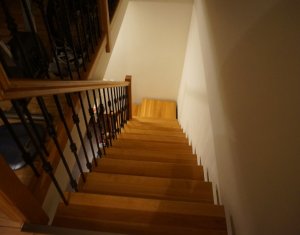 Lakás 3 szobák eladó on Floresti