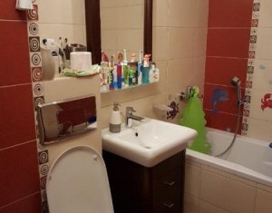 Lakás 3 szobák eladó on Floresti