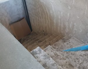 Ház 6 szobák eladó on Cluj-napoca, Zóna Andrei Muresanu