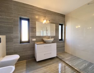 Lakás 3 szobák kiadó on Cluj-napoca, Zóna Centru