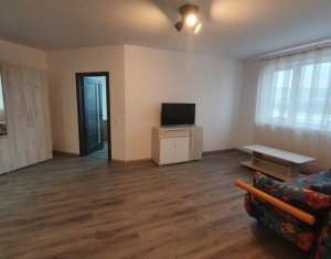 Lakás 2 szobák eladó on Floresti