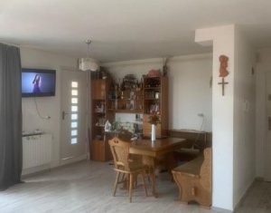 Lakás 3 szobák eladó on Floresti