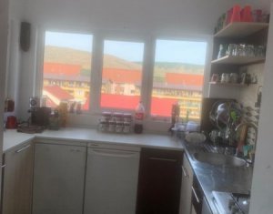 Lakás 3 szobák eladó on Floresti