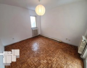 Lakás 3 szobák eladó on Cluj-napoca, Zóna Manastur