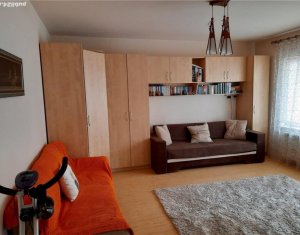 Lakás 2 szobák eladó on Floresti