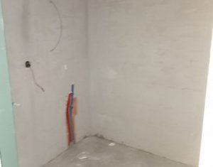 Lakás 2 szobák eladó on Floresti