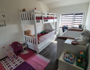 Lakás 3 szobák eladó on Floresti