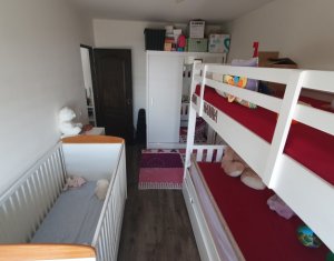 Lakás 3 szobák eladó on Floresti