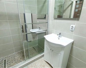 Lakás 2 szobák eladó on Floresti