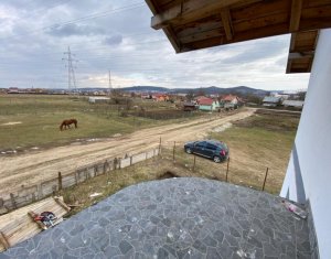 Ház 4 szobák eladó on Floresti