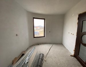 Ház 4 szobák eladó on Floresti