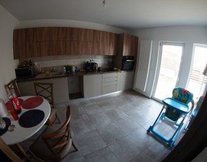 Ház 4 szobák eladó on Dezmir