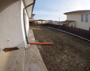 Ház 4 szobák eladó on Dezmir