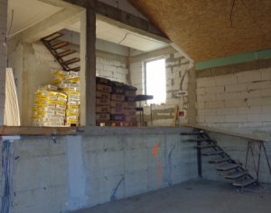 Ház 4 szobák eladó on Campenesti