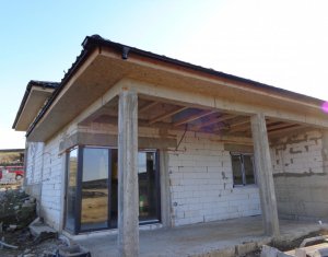 Ház 4 szobák eladó on Campenesti