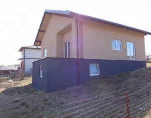 Ház 6 szobák eladó on Campenesti