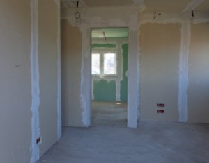 Ház 6 szobák eladó on Campenesti