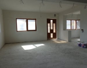 Ház 4 szobák eladó on Campenesti