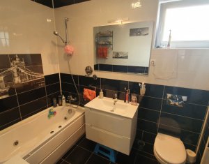 Lakás 2 szobák eladó on Floresti