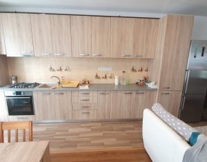 Lakás 3 szobák eladó on Floresti