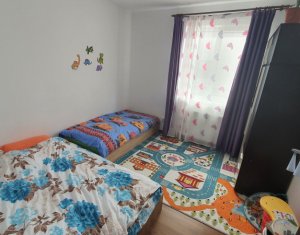 Lakás 3 szobák eladó on Floresti