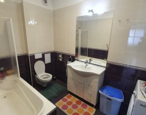 Lakás 3 szobák eladó on Floresti