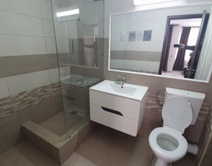 Lakás 3 szobák eladó on Floresti