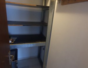 Lakás 3 szobák eladó on Floresti