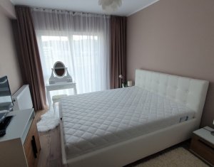 Lakás 3 szobák eladó on Floresti