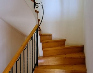 Ház 4 szobák eladó on Cluj-napoca, Zóna Manastur