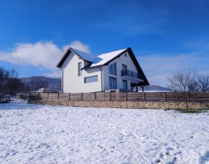 Ház 4 szobák eladó on Feleacu