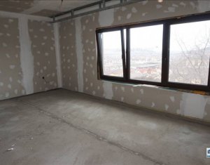 Ház 5 szobák eladó on Floresti