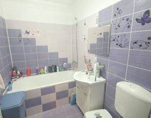 Lakás 2 szobák eladó on Floresti