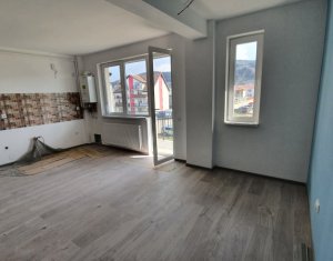 Lakás 2 szobák eladó on Floresti