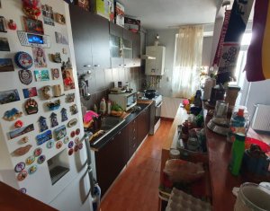 Lakás 2 szobák eladó on Floresti