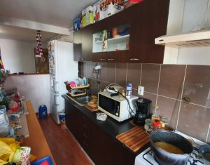 Lakás 2 szobák eladó on Floresti