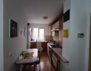 Lakás 4 szobák eladó on Cluj-napoca, Zóna Manastur