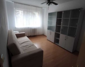 Lakás 4 szobák eladó on Cluj-napoca, Zóna Manastur