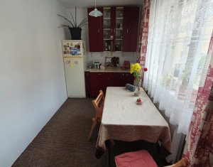 Lakás 2 szobák eladó on Floresti