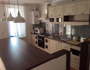 Lakás 3 szobák eladó on Floresti