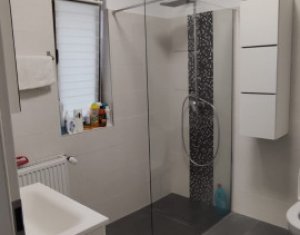 Maison 4 chambres à louer dans Cluj-napoca, zone Iris