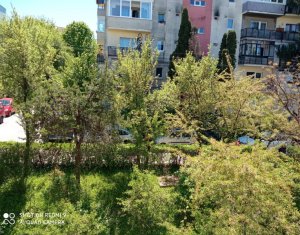 Appartement 3 chambres à vendre dans Cluj-napoca, zone Manastur