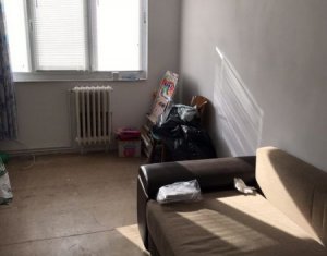 Lakás 4 szobák eladó on Cluj-napoca, Zóna Manastur