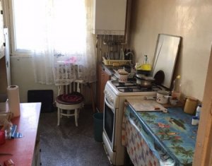 Lakás 4 szobák eladó on Cluj-napoca, Zóna Manastur