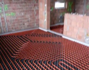 Ház 4 szobák eladó on Floresti