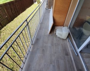 Lakás 2 szobák eladó on Floresti