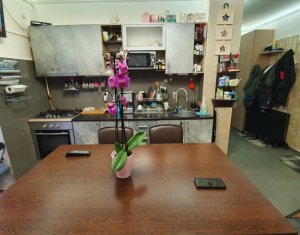 Lakás 2 szobák eladó on Floresti