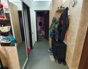 Lakás 2 szobák eladó on Floresti