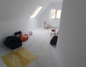 Lakás 2 szobák eladó on Floresti