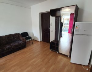 Lakás 2 szobák eladó on Floresti